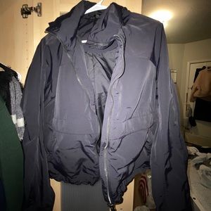 Wind breaker